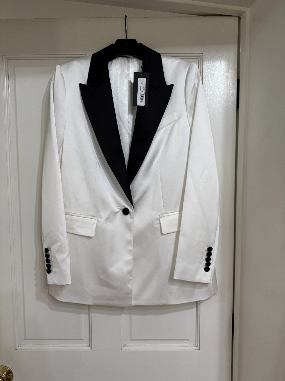 NEW with Tags $795 Ungaro Satin lWhite and Black Jacket sz S